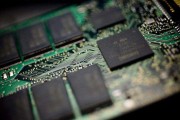 半导体怎么抗腐蚀？工业除湿机帮助企业提高成品率
